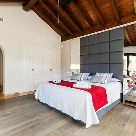 Casasola Villa *
